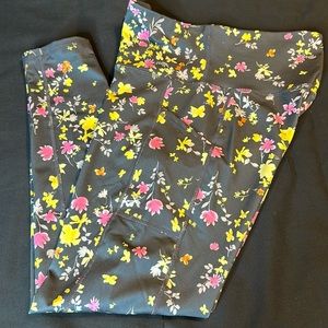 ID Ideology Pink Yellow Grey Floral 7/8 Pocket Capri Leggings Medium